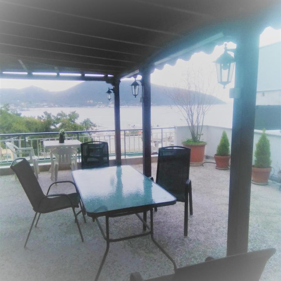 Panorama Apartamento Néa Péramos Exterior foto